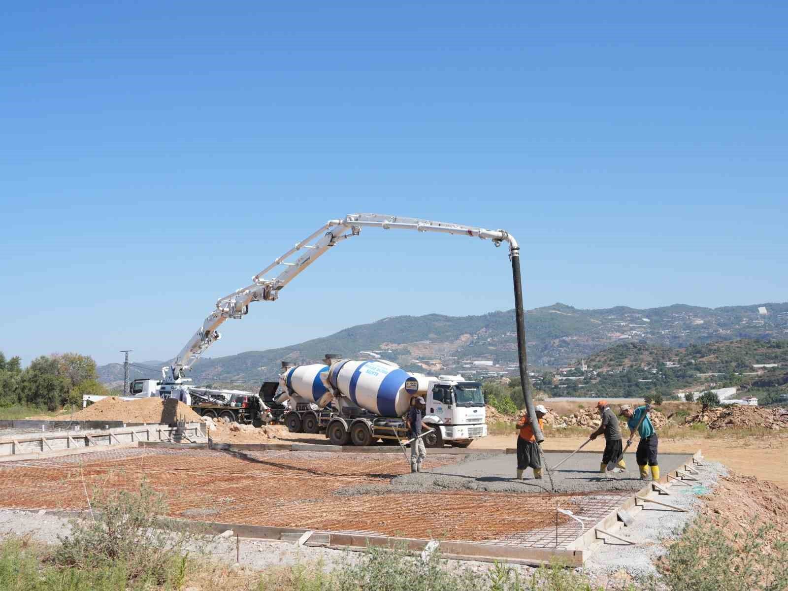 Alanya'da çok amaçlı yaşam alanı'nın temeli atıldı