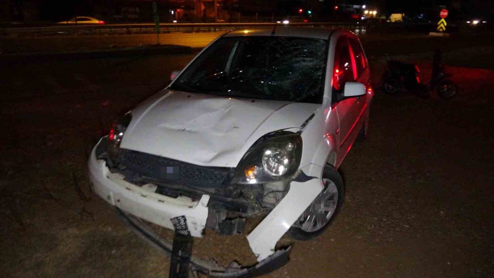 Manavgat'ta motorlu bisiklet ile otomobil çarpıştı: 1 yaralı
