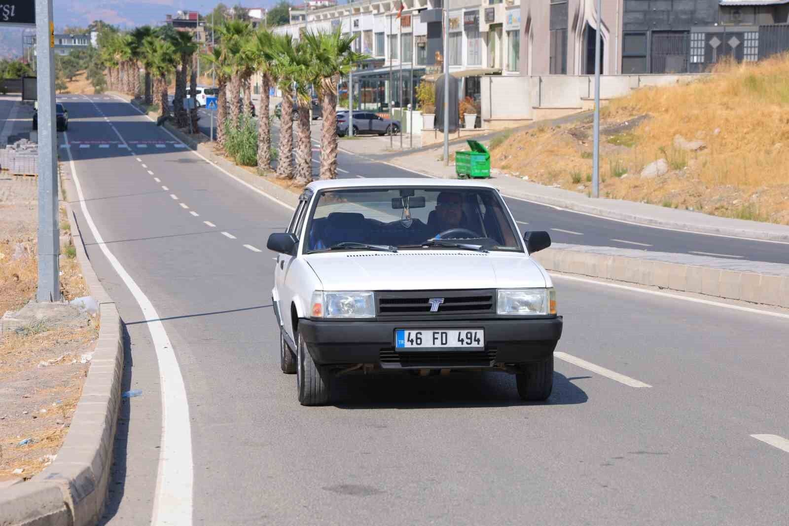Sanayide 80 bin TL fiyat aldı, otomobilini 10 bin TL'ye kendi boyadı