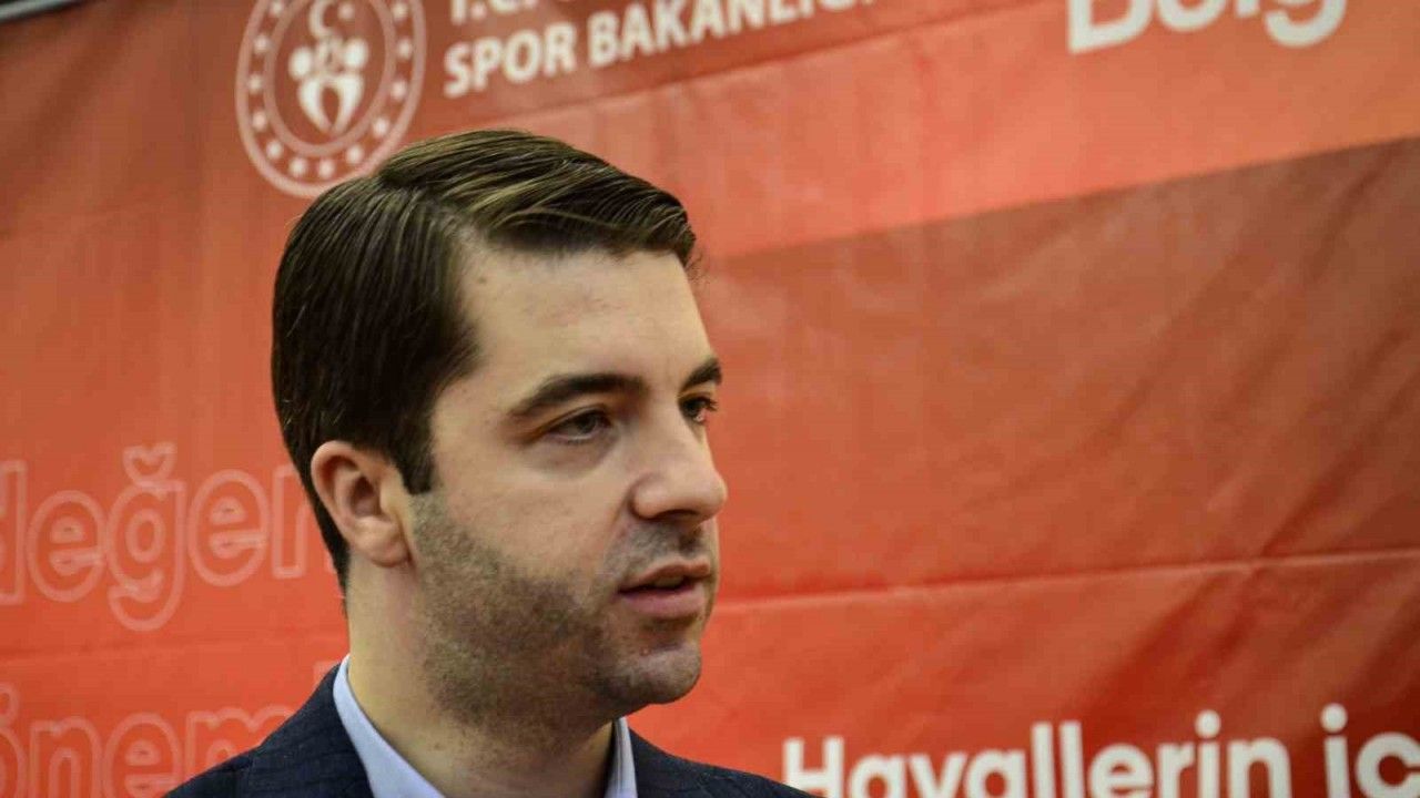 Mersin’de ’Gençlik Politika Belgesi Vizyon Çalıştayı’ başladı