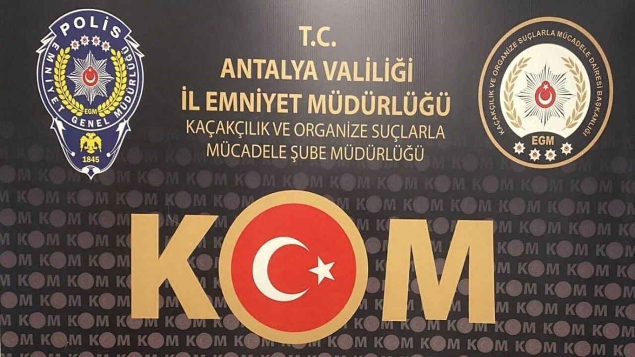 Polisten nitelikli dolandırıcılık ve kaçakçılık operasyonları