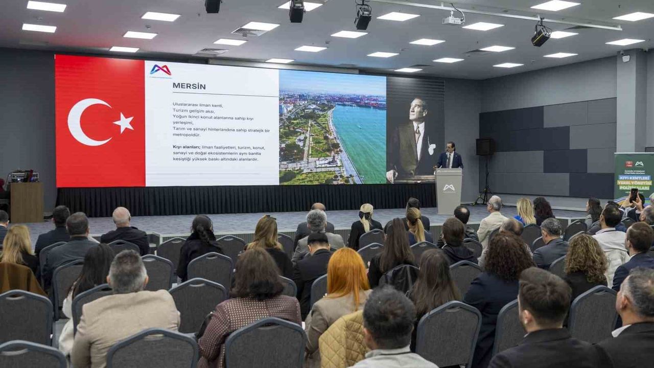 Mersin'de kıyı kentleri için kritik çalıştay düzenlendi