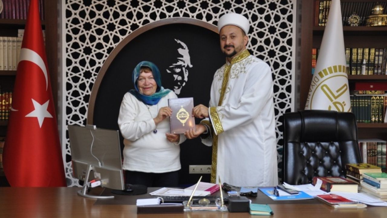 Almanya vatandaşı 76 yaşında Müslüman oldu