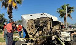Tırın çarptığı kamyonun şoför mahalli koptu:1 ölü