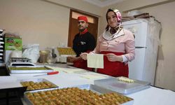 Depremzede çiftin aşk baklavası