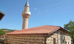 Antalya’daki 600 yıllık Sarıhacılar Camii yıllara meydan okuyor