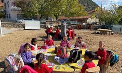 Eğirdir’de açık hava sınıfıyla doğa, eğitimle buluşuyor