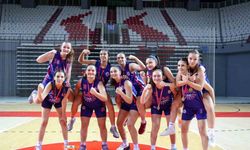 Büyükşehir’in basketbolcu kızları Antalya şampiyonu oldu