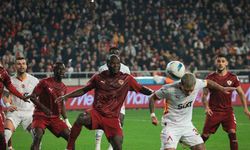 Trendyol Süper Lig: Atakaş Hatayspor: 1 - Galatasaray: 0 (İlk yarı)