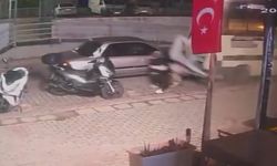 Sokakta tartıştığı kişilerin üzerine otomobil sürdü, gaza basıp kaçtı