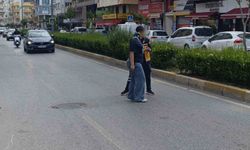 Yaya geçidini kullanmayan çocuğa motosiklet çarptı: 1 yaralı