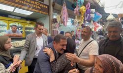 Hatay Valisi Masatlı tarihi Uzun Çarşı’da esnafla son kez bayramlaştı