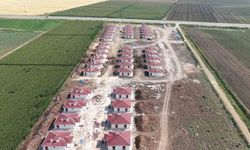 Reyhanlı’da kırsal afet konutları yükseliyor