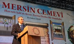 Vali Toros, Alevi Kültür Derneği’nin Geleneksel Aşure Etkinliğine katıldı