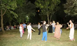 Ataevler Mahallesi’nde renkli gece