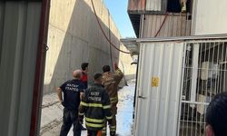 Antakya’da mobilya atölyesinde yangın çıktı