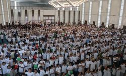 Hatay’da 1500 kuran kursu öğrencisi camide buluştu