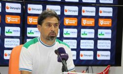 İlhan Palut: "Çok gol kaçırıyoruz maalesef"