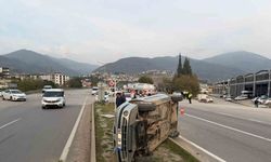Osmaniye’de kontrolden çıkan otomobil takla attı: 2 yaralı