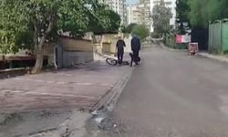 Bisikletli çocuğu darp etti