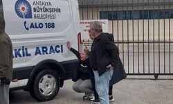 Dereye düşen araçtaki kadının cenazesi teslim alınırken "Gitme" feryadı yürekleri dağladı