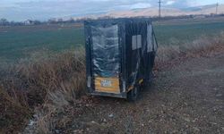 Elektrikli motosiklet devrildi: 2 yaralı