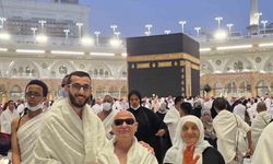 Görme engelli Ramazan amca ve Nuriye teyze umreye kavuştu