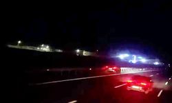 Otobanda yürekleri ağza getiren görüntü, bariyerlere vurmak üzereyken durdu