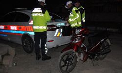 Yalvaç’ta 456 kişi ve 206 araç denetlendi, 4 araç trafikten men edildi