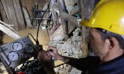 Yerin 700 metre altında zorlu mücadele: Karanlıklar içinde hem kendilerinin hem de ülkenin geleceği için mesai yapıyorlar