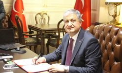 Adana Valisi göreve başladı, ilk mesajı suç işleyenlere oldu