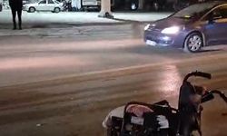 Alkollü sürücünün çarptığı engelli adam yaralandı