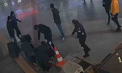 Otogarda bir anda yere yığılan kadına güvenlikten hayat kurtaran müdahale