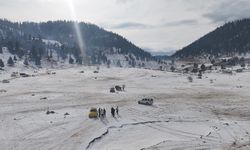 Torosların zirveleri beyaza büründü, Antalyalılar kar keyfini doyasıya yaşadı