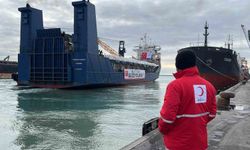 Türk Kızılay'ın 20. İyilik Gemisi Gazze için Mersin'den yola çıktı