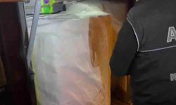 Çuvaldan 14 bin paket kaçak sigara çıktı