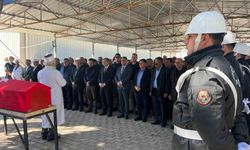 72 yaşında hayatını kaybeden emekli Vali Yardımcısı son yolculuğuna uğurlandı