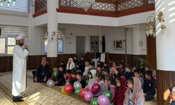Anamur'da çocuklar camilerde manevi değerleri öğreniyor