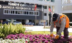 Antalya Büyükşehir Belediyesi ile şehre kadın eli değiyor