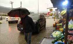 Hatay'da kuvvetli sağanak yağış etkili oluyor