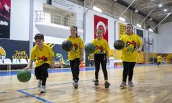 Hem spor hem kardeşlik: Dördüzler basketbolda buluştu
