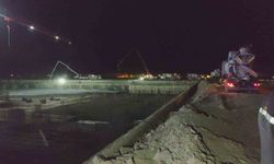 İnşaatta yaklaşık 7 metre yükseklikten düşen işçi yaralandı