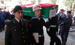 Kıbrıs'ta kazada hayatını kaybeden uzman onbaşı son yolculuğuna uğurlandı