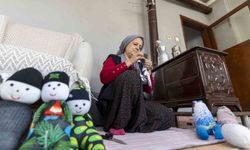 Mersin'de evler atölyeye dönüştü: Kadınlar çoraptan oyuncak yapıyor