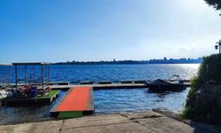 Adana'da baraj gölünde boğulma tehlikesi geçiren genç hastaneye kaldırıldı