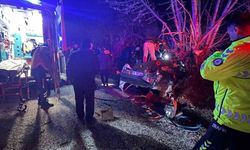 Antalya'da trafik kazası: 3 kişi hayatını kaybetti