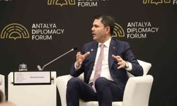 Bakan Murat Kurum'dan yeniden inşa için Türkiye'den küresel seferberlik mesajı