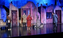 Mersin Şehir Tiyatrosuna sanat dünyasından tam not