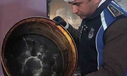 Mide bulandıran tencerenin bulunduğu yemekhane mutfağında üzerinde sinekler uçuşan çürümüş patatesler zabıta ekiplerini hayrete düşürdü