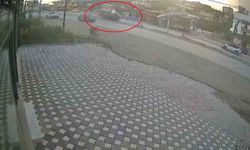 Orta refüje çarpan hafriyat kamyonunun devrildiği anlar kamerada